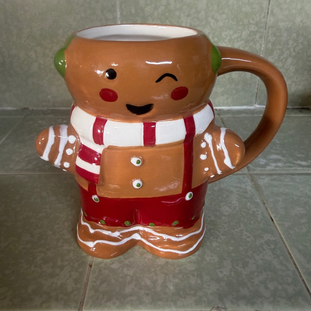Wondershop Gingerbread Man Earthenware Mug Christmas Holiday Winking 200 01 4174